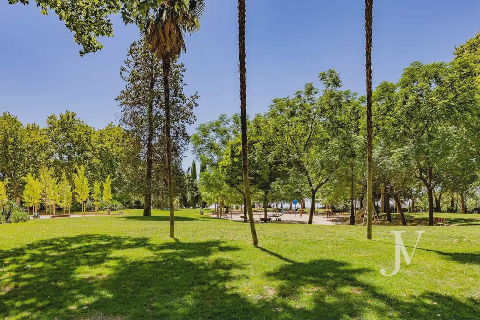 Piso de 4 habitaciones en Madrid ciudad en venta con garaje - 2.100.000 € (Ref: 10021814)