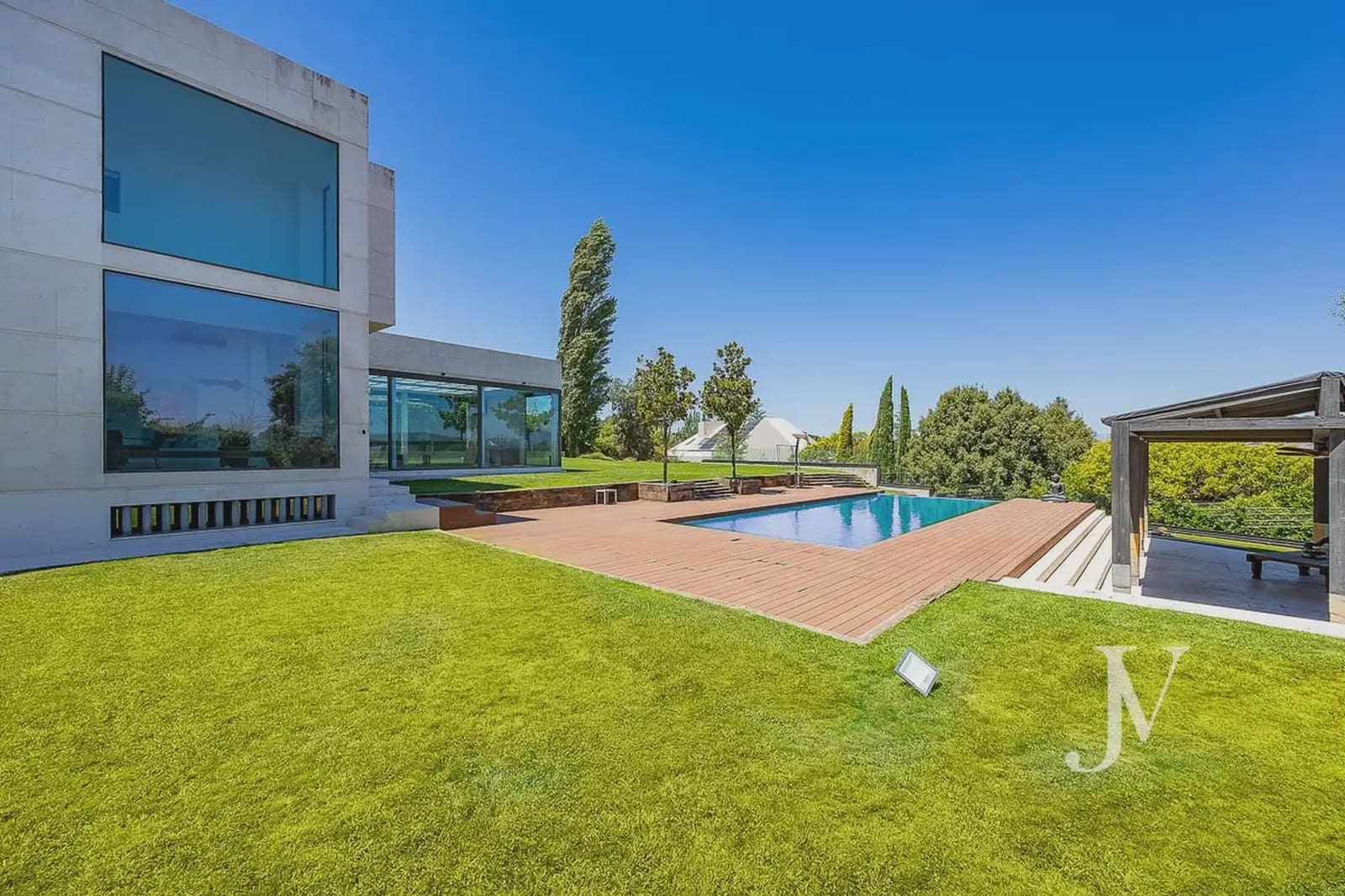 7 Zimmer Villa zu verkaufen in La Moraleja mit Pool Garage - 8.900.000 € (Ref: 10024425)