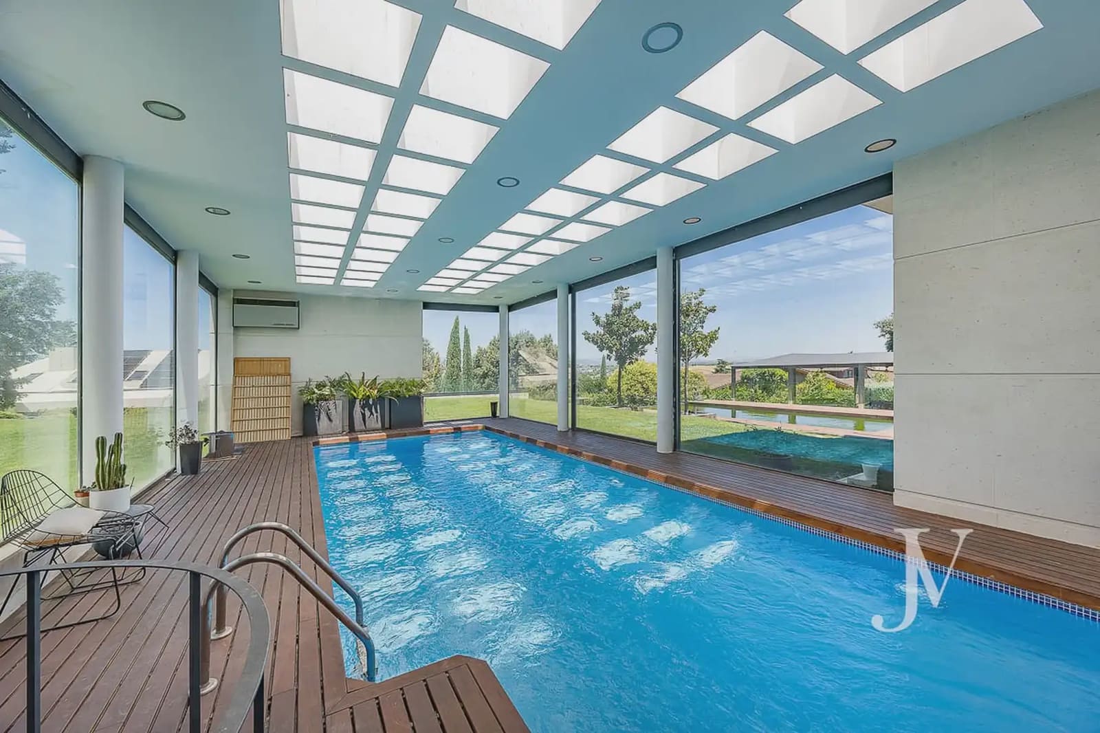 7 Zimmer Villa zu verkaufen in La Moraleja mit Pool Garage - 8.900.000 € (Ref: 10024425)