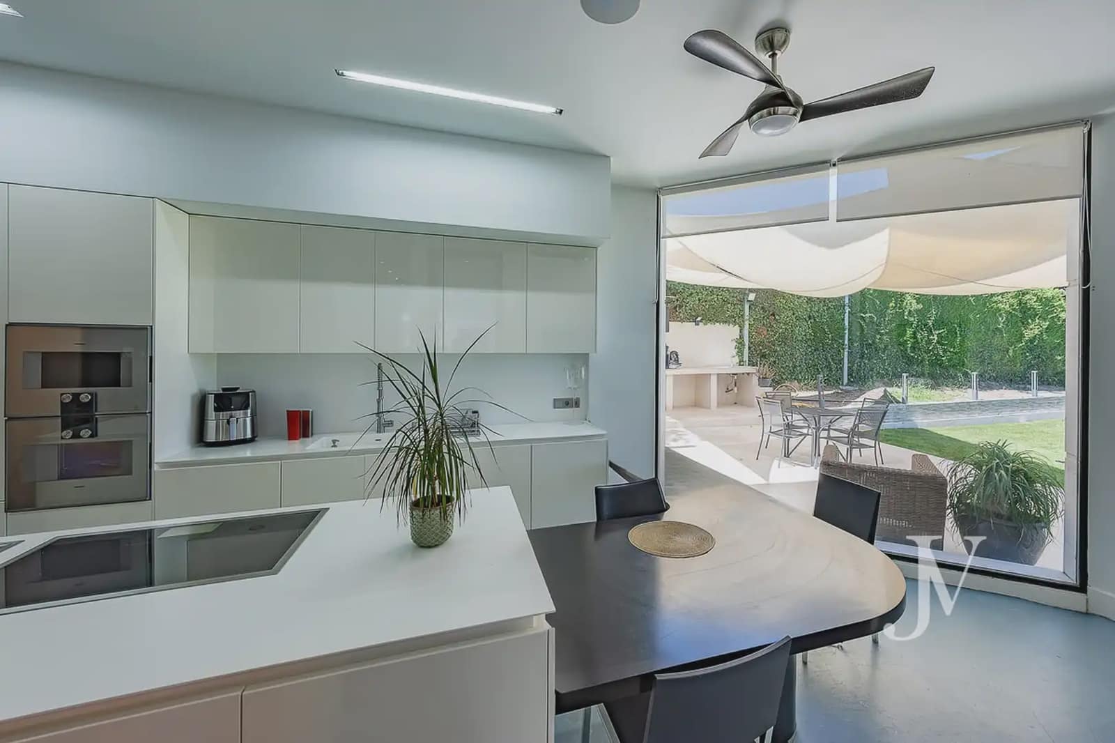 7 Zimmer Villa zu verkaufen in La Moraleja mit Pool Garage - 8.900.000 € (Ref: 10024425)