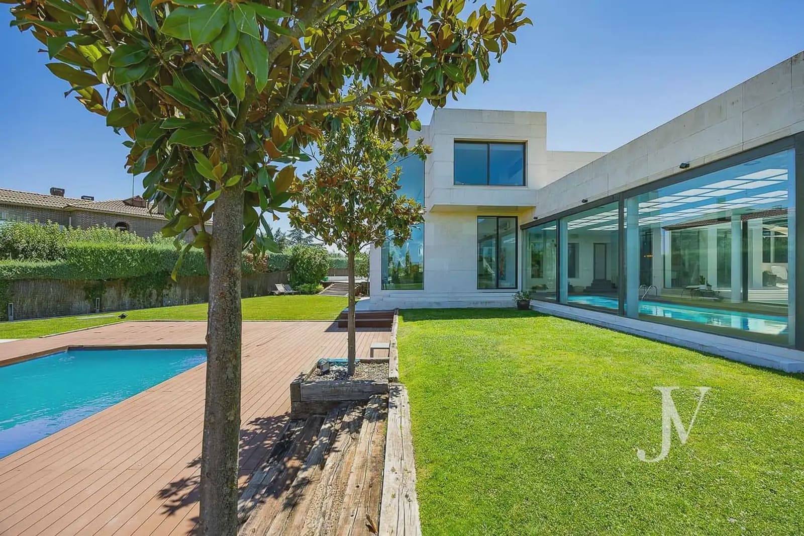 7 Zimmer Villa zu verkaufen in La Moraleja mit Pool Garage - 8.900.000 € (Ref: 10024425)