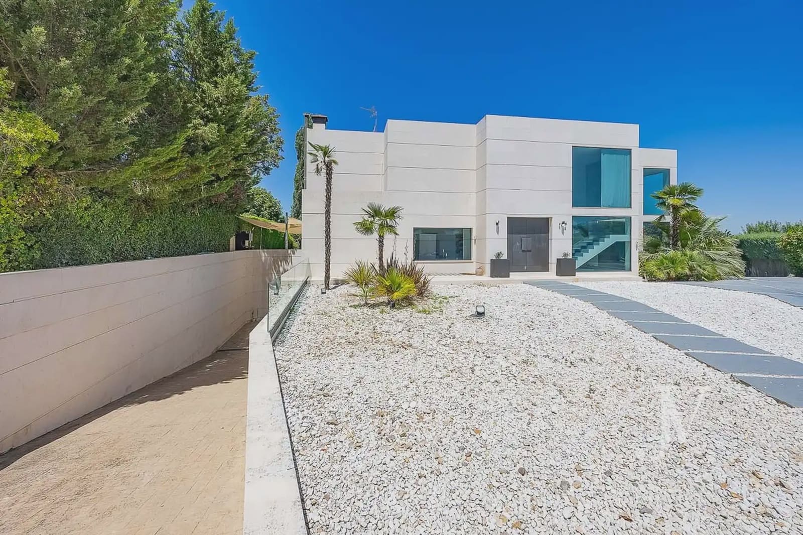 7 Zimmer Villa zu verkaufen in La Moraleja mit Pool Garage - 8.900.000 € (Ref: 10024425)