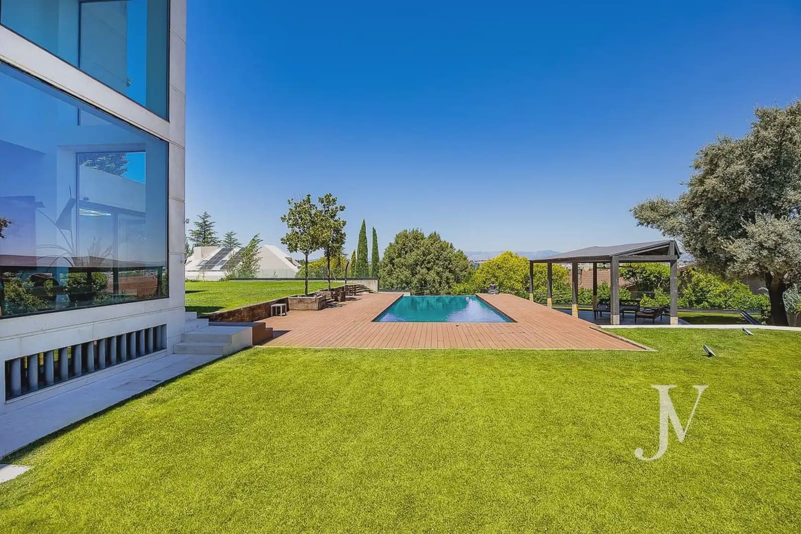 7 Zimmer Villa zu verkaufen in La Moraleja mit Pool Garage - 8.900.000 € (Ref: 10024425)