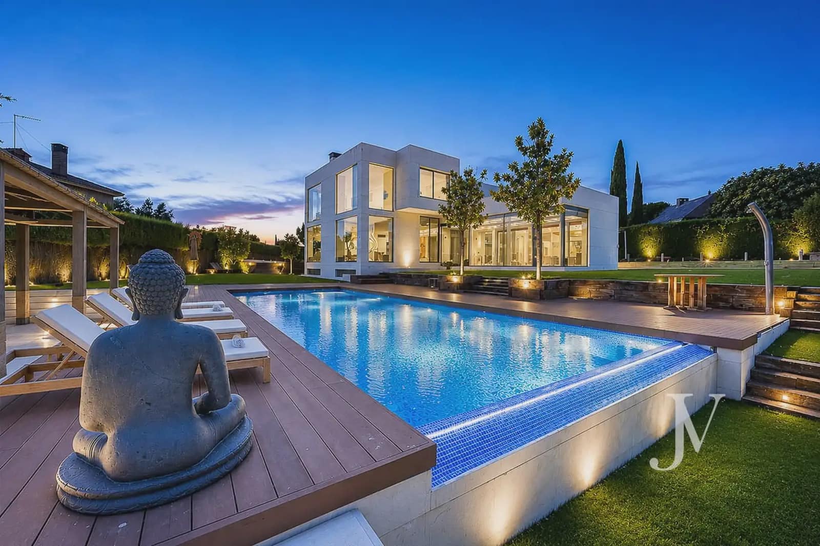 7 Zimmer Villa zu verkaufen in La Moraleja mit Pool Garage - 8.900.000 € (Ref: 10024425)