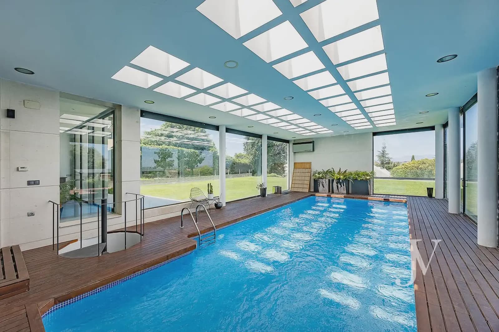 7 Zimmer Villa zu verkaufen in La Moraleja mit Pool Garage - 8.900.000 € (Ref: 10024425)