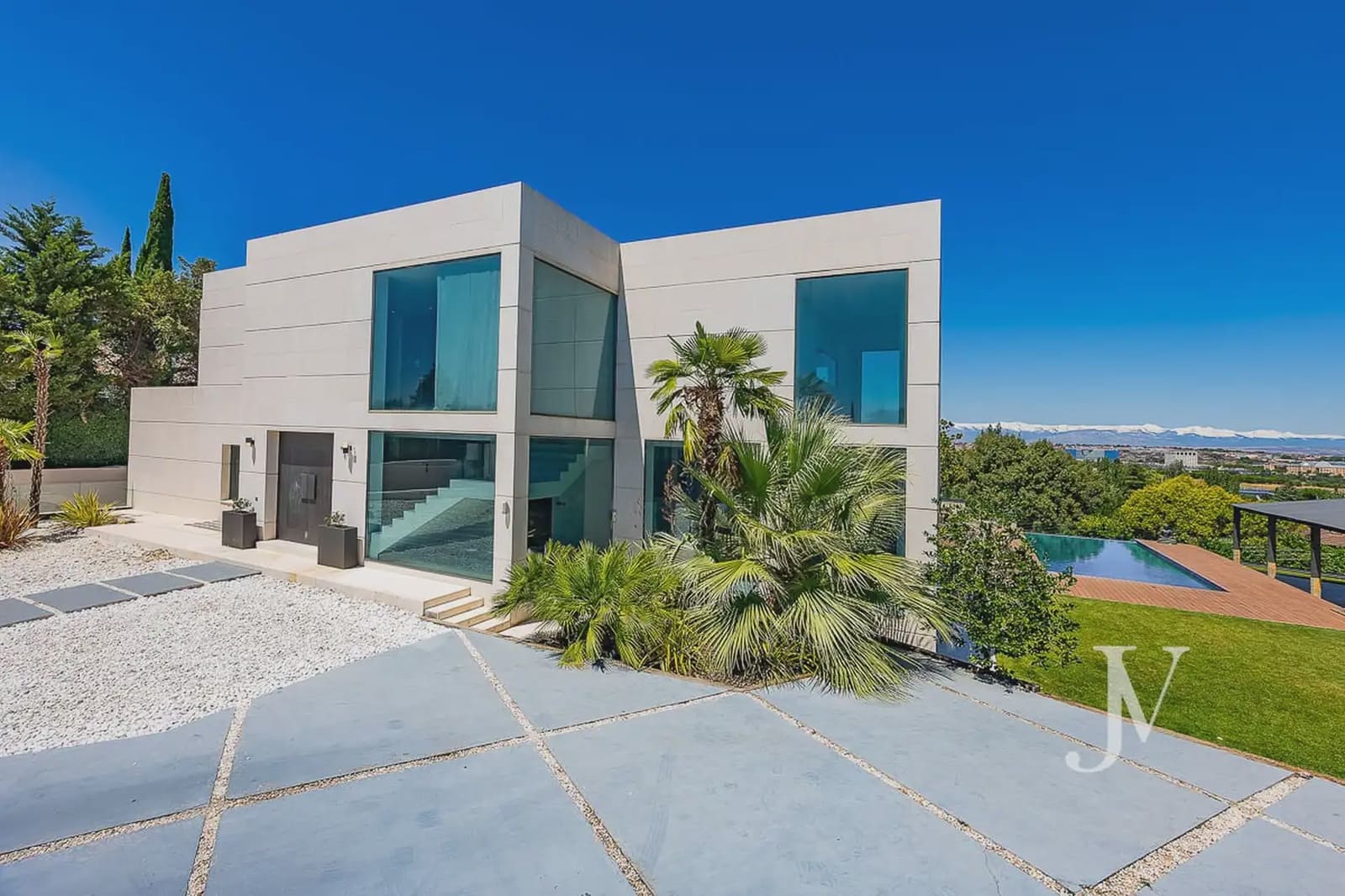 7 Zimmer Villa zu verkaufen in La Moraleja mit Pool Garage - 8.900.000 € (Ref: 10024425)