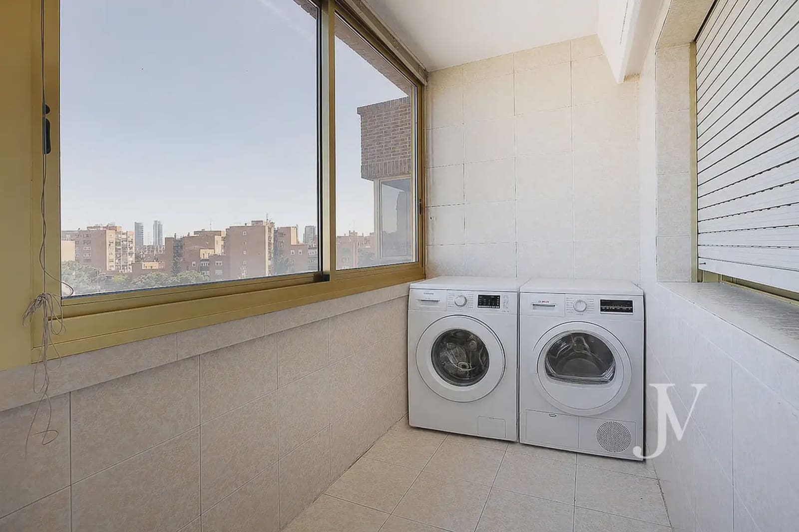 4 slaapkamer Flat te koop in Madrid stad met zwembad garage - € 898.000 (Ref: 9965600)