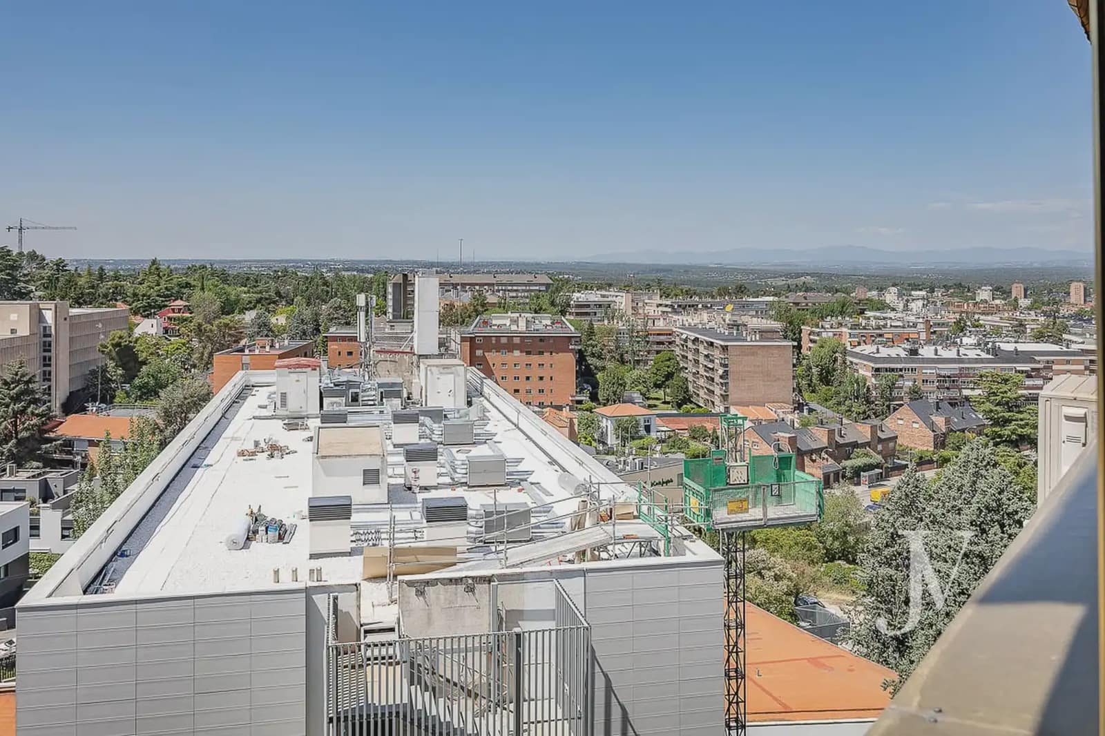 4 slaapkamer Flat te koop in Madrid stad met zwembad garage - € 898.000 (Ref: 9965600)