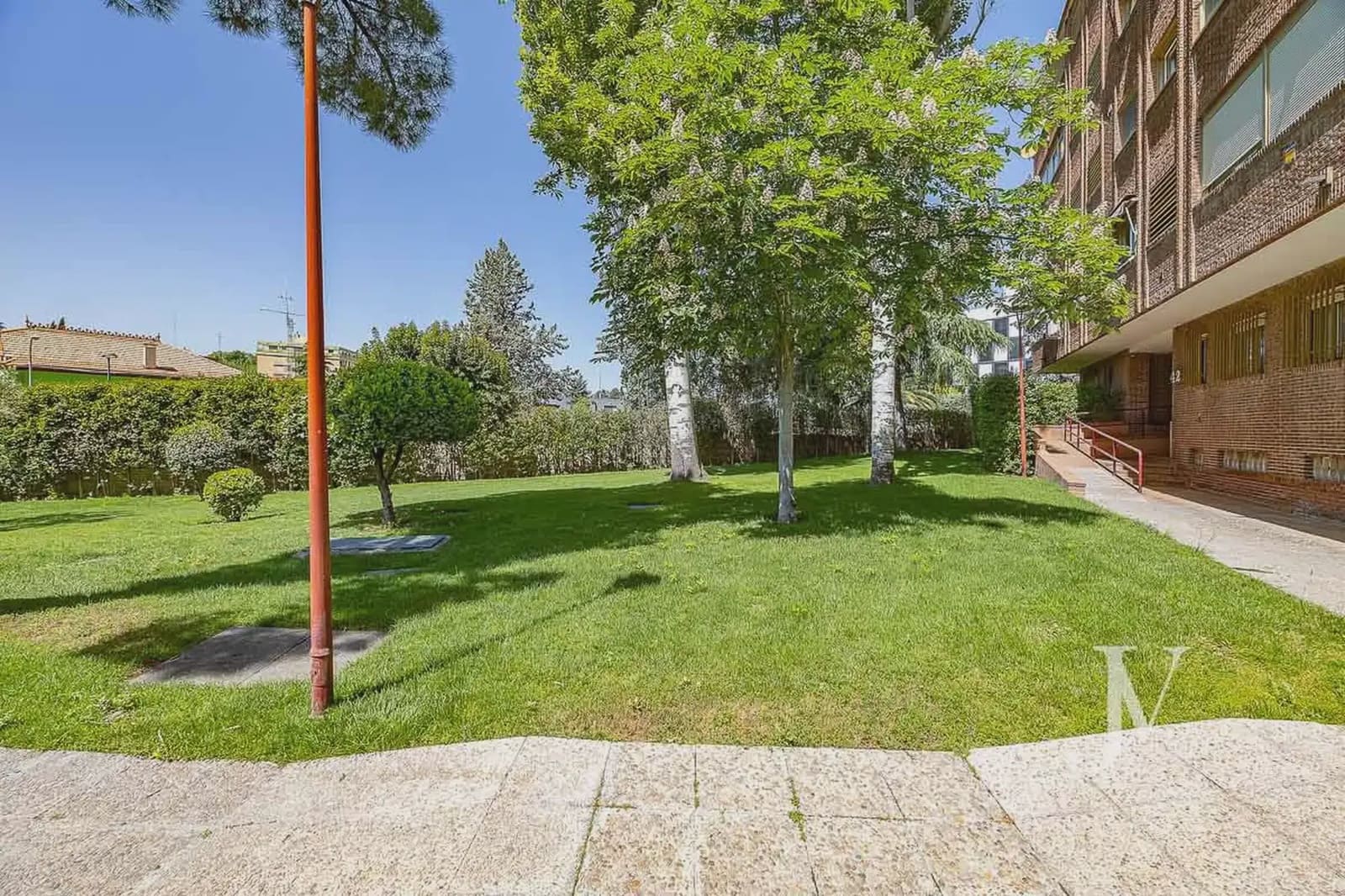 4 slaapkamer Flat te koop in Madrid stad met zwembad garage - € 898.000 (Ref: 9965600)