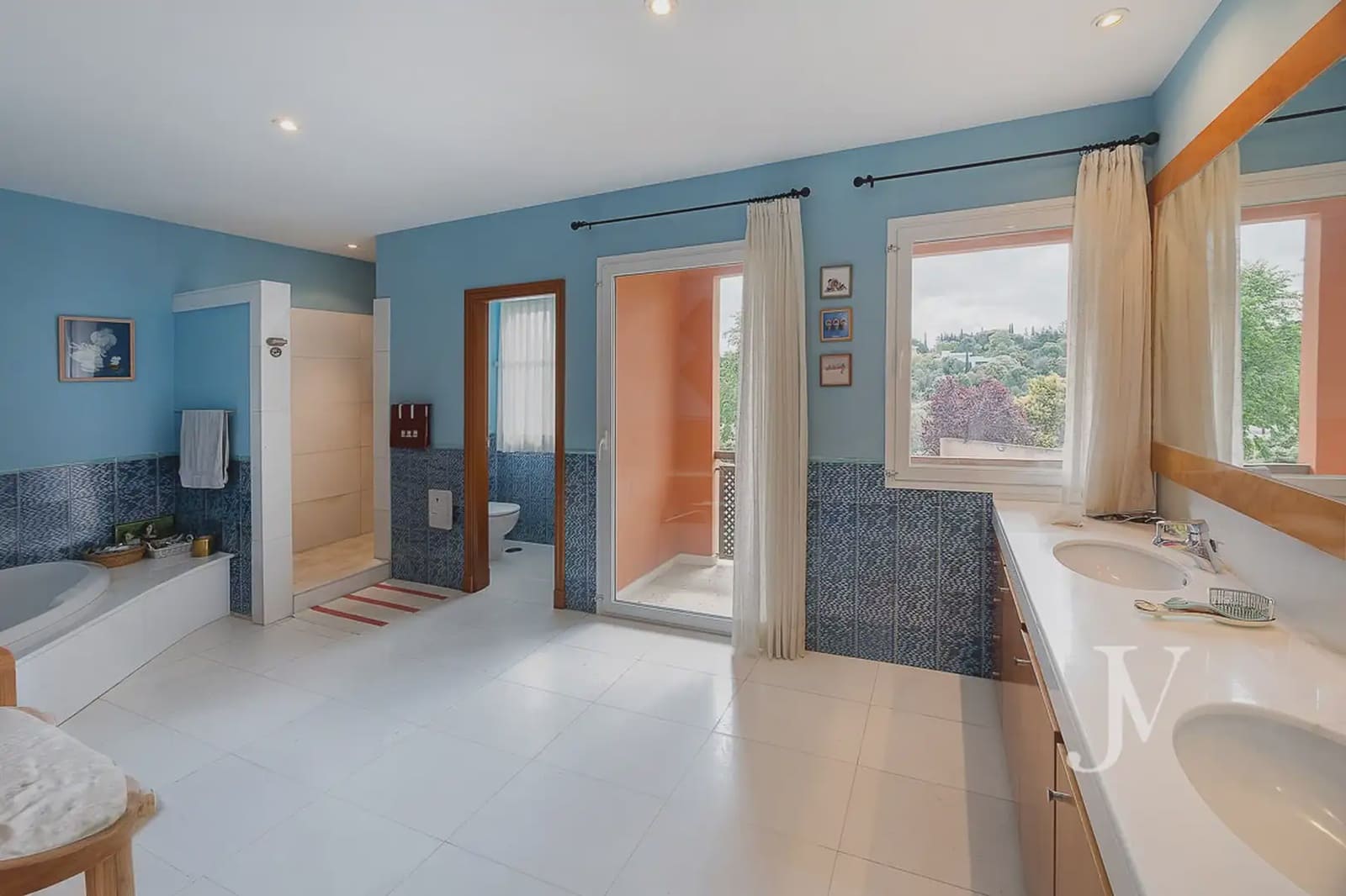 5 chambre Villa/Maison à vendre à San Sebastian de los Reyes avec piscine garage - 2 550 000 € (Ref: 9965601)