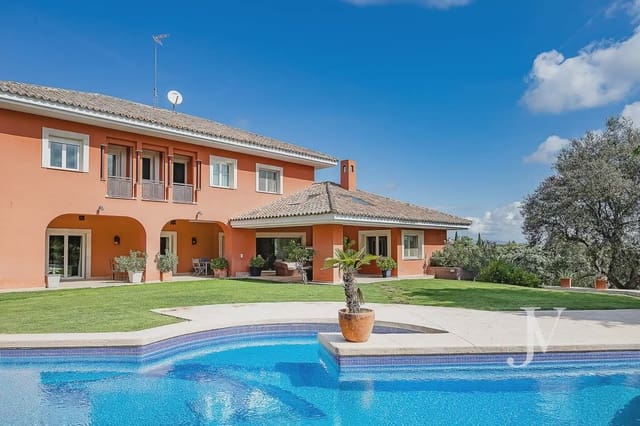 5 soverom Villa til salgs i San Sebastián de los Reyes med svømmebasseng garasje - € 2 550 000 (Ref: 9965601)