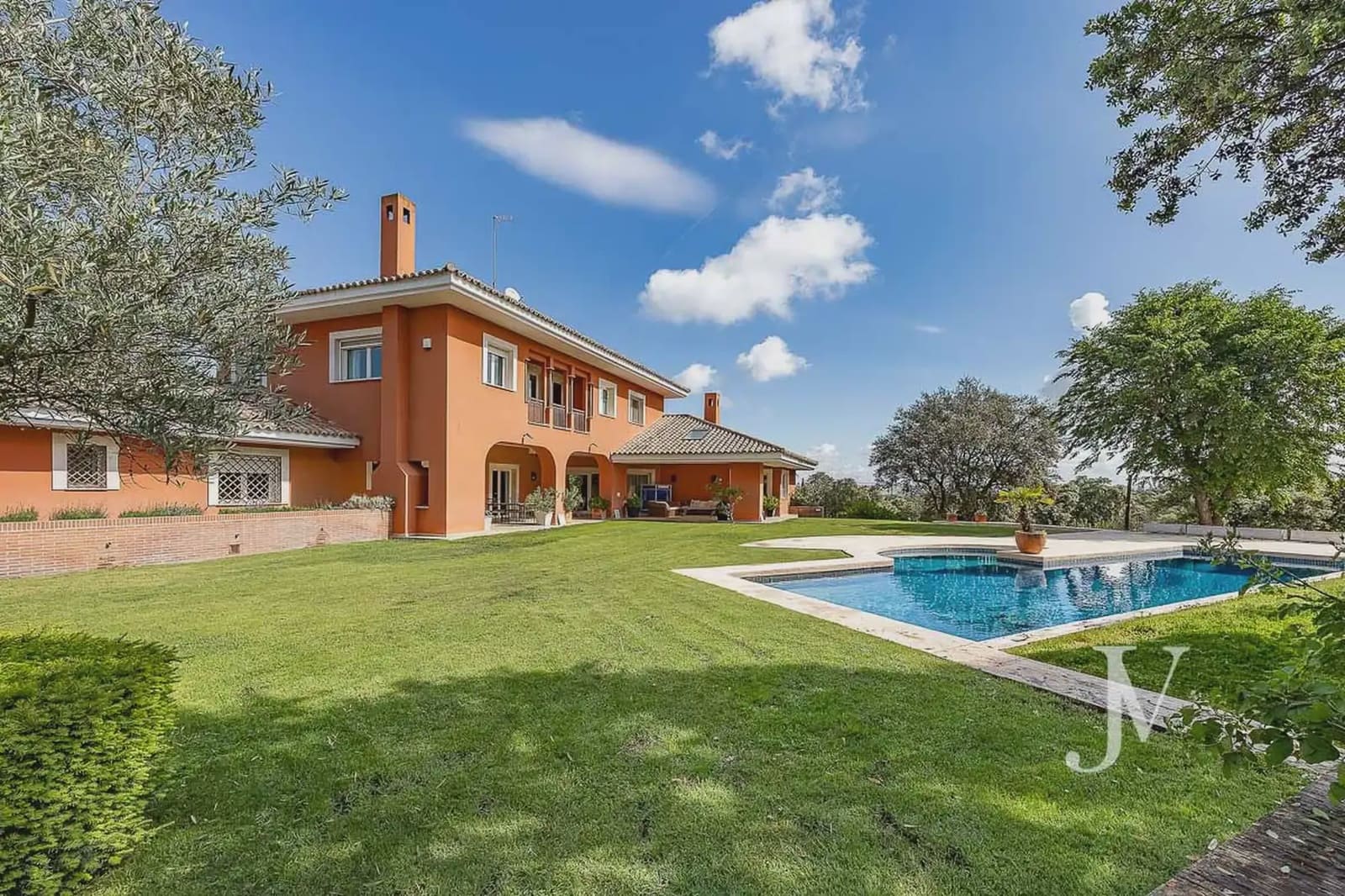 5 chambre Villa/Maison à vendre à San Sebastian de los Reyes avec piscine garage - 2 550 000 € (Ref: 9965601)