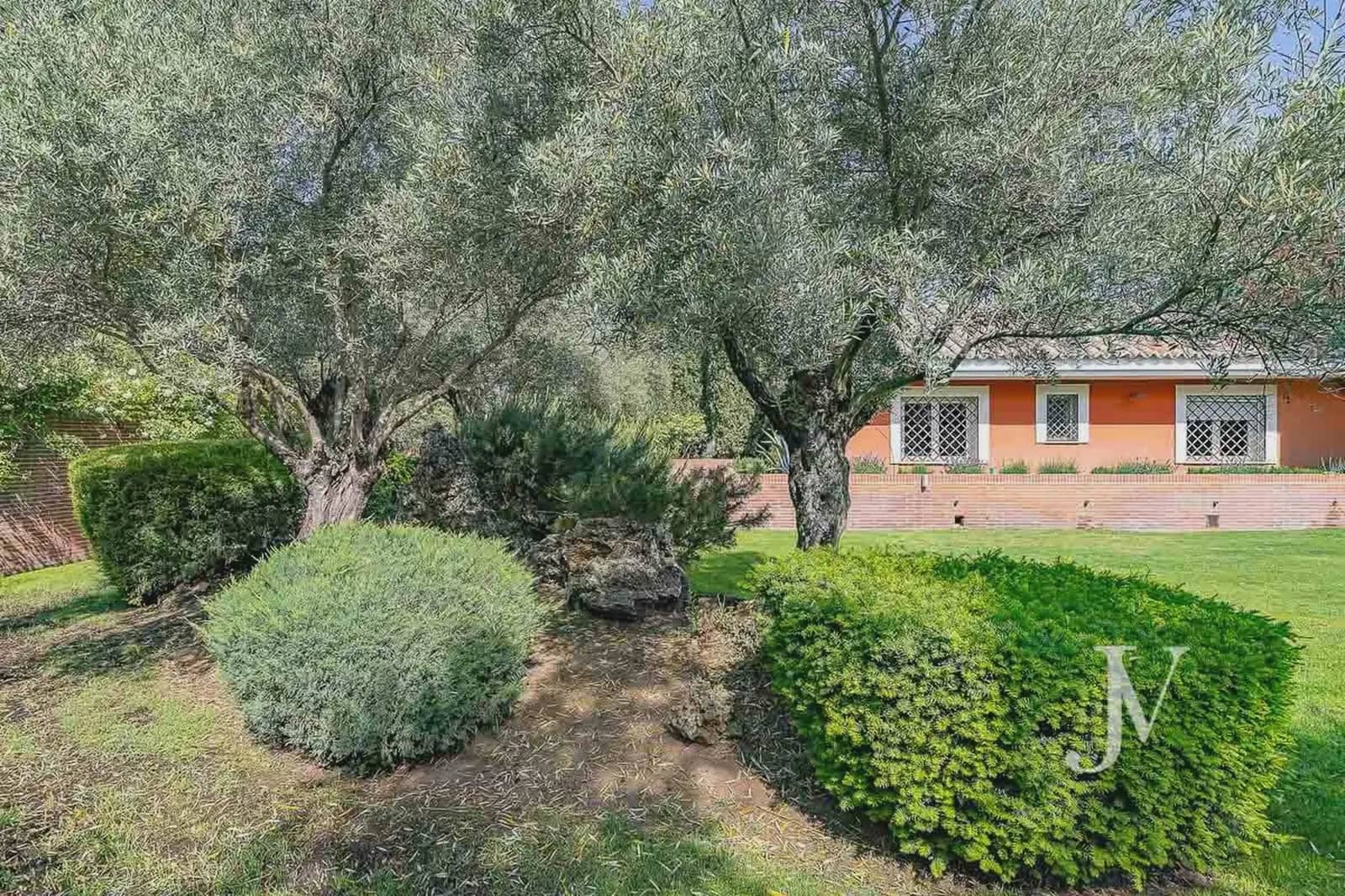 5 chambre Villa/Maison à vendre à San Sebastian de los Reyes avec piscine garage - 2 550 000 € (Ref: 9965601)