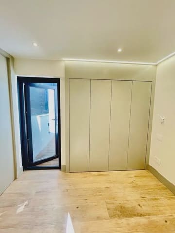 2 soverom Penthouse til salgs i Rios Rosas, Madrid by - € 975 000 (Ref: 9965602)