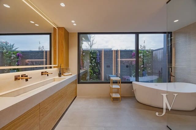 5 sypialnia Willa na sprzedaż w Boadilla del Monte z basenem garażem - 3 195 000 € (Ref: 9965603)