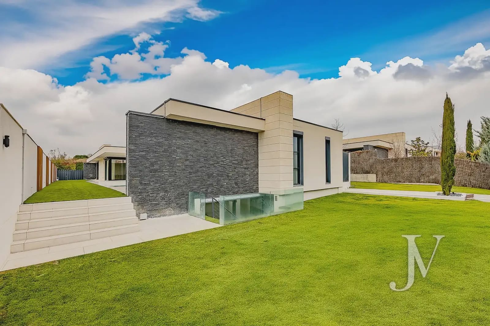 5 sypialnia Willa na sprzedaż w Boadilla del Monte z basenem garażem - 3 195 000 € (Ref: 9965603)
