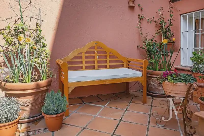 4 bedroom Terraced Villa for sale in Madrid city with garage - € 1,440,000 (Ref: 9965606)