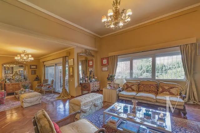 4 sypialnia Dom szeregowy na sprzedaż w Aravaca, Miasto Madryt z garażem - 1 440 000 € (Ref: 9965606)