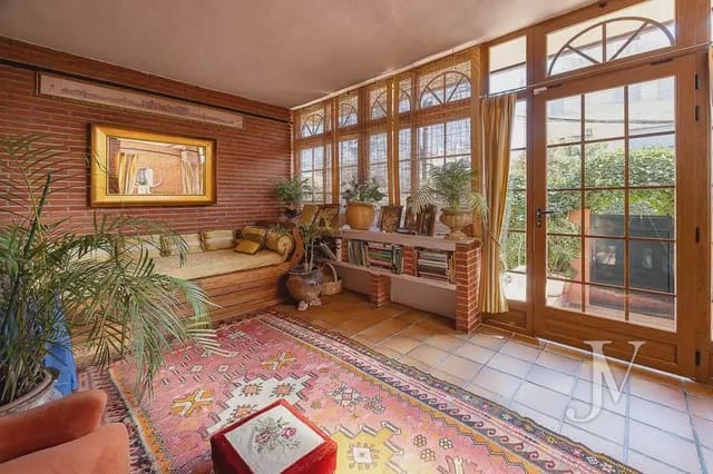 4 sypialnia Dom szeregowy na sprzedaż w Aravaca, Miasto Madryt z garażem - 1 440 000 € (Ref: 9965606)