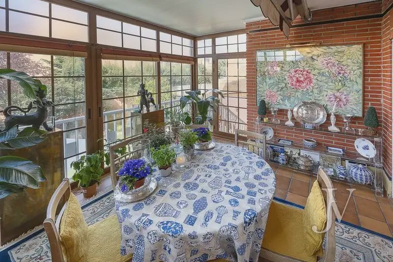 4 bedroom Terraced Villa for sale in Madrid city with garage - € 1,440,000 (Ref: 9965606)