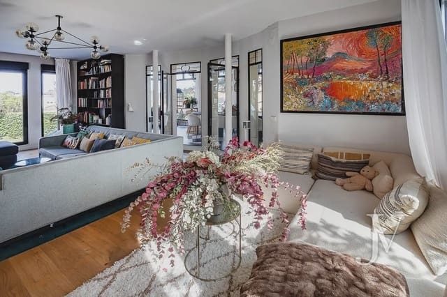 6 quarto Moradia Geminada para arrendar em Pozuelo de Alarcón com piscina garagem - 7 500 € (Ref: 9965607)