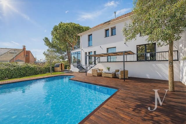 6 quarto Moradia Geminada para arrendar em Pozuelo de Alarcón com piscina garagem - 7 500 € (Ref: 9965607)