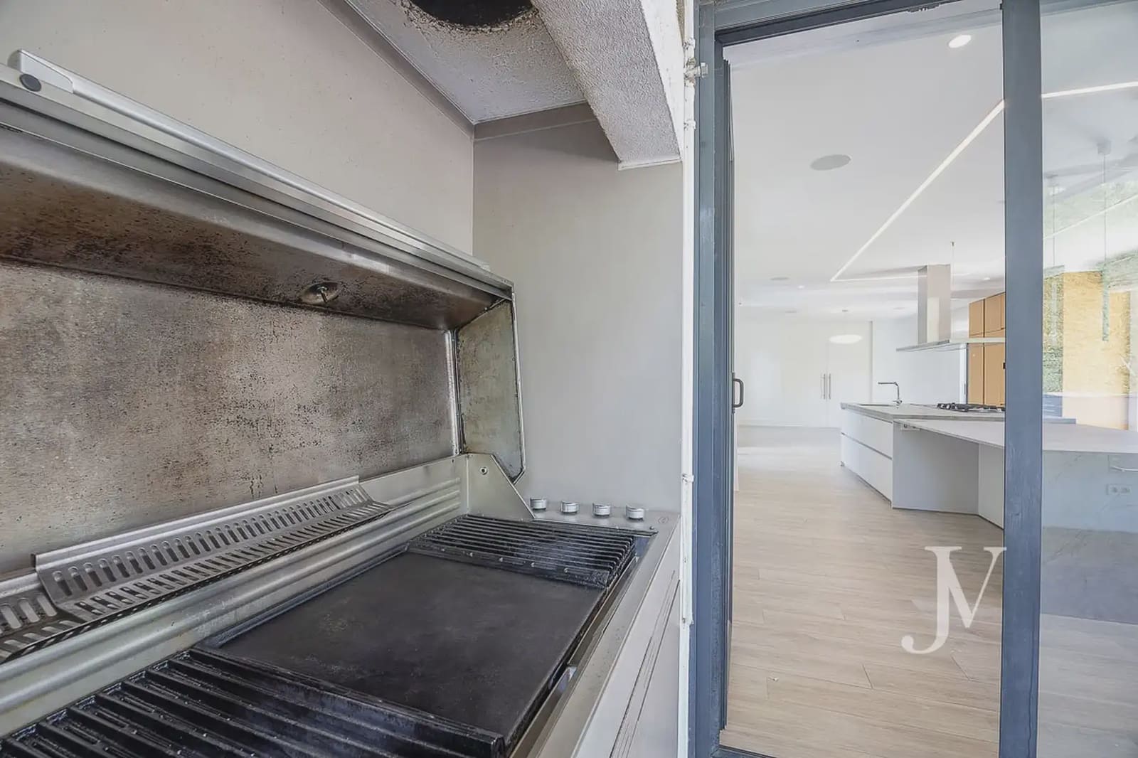 6 soverom Villa til salgs i Pozuelo de Alarcon med svømmebasseng garasje - € 5 900 000 (Ref: 9965608)