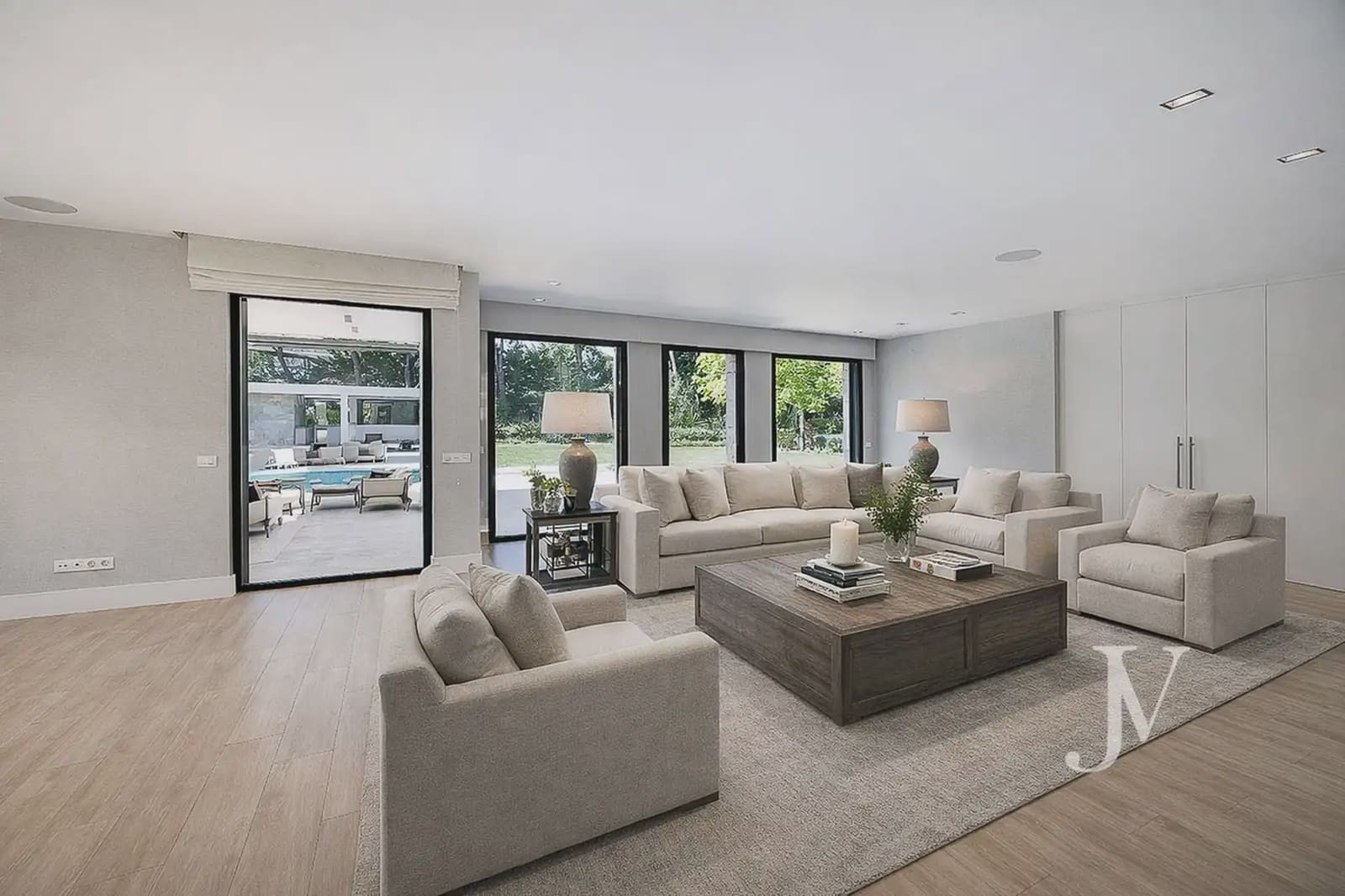 6 soverom Villa til salgs i Pozuelo de Alarcon med svømmebasseng garasje - € 5 900 000 (Ref: 9965608)