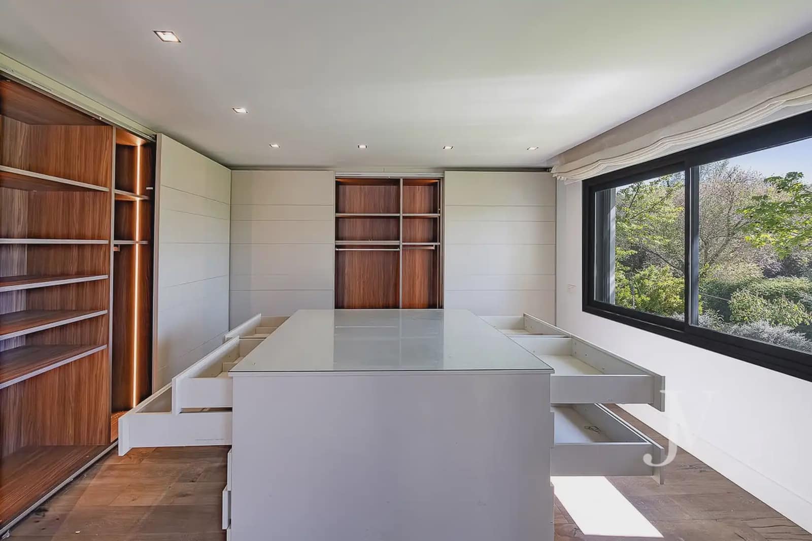6 soverom Villa til salgs i Pozuelo de Alarcon med svømmebasseng garasje - € 5 900 000 (Ref: 9965608)