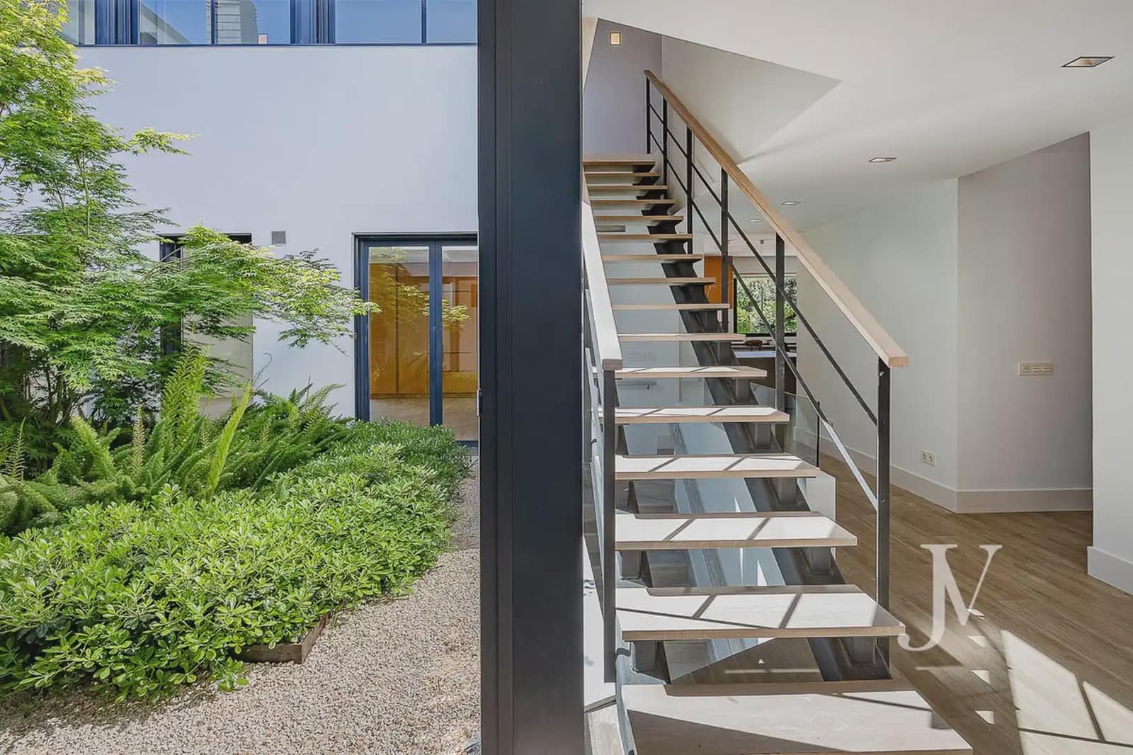 6 soverom Villa til salgs i Pozuelo de Alarcon med svømmebasseng garasje - € 5 900 000 (Ref: 9965608)