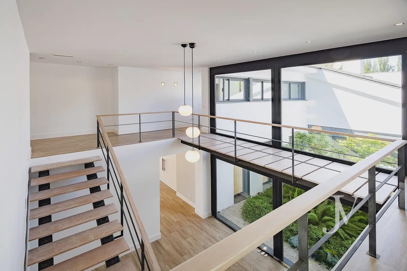 6 soverom Villa til salgs i Pozuelo de Alarcon med svømmebasseng garasje - € 5 900 000 (Ref: 9965608)