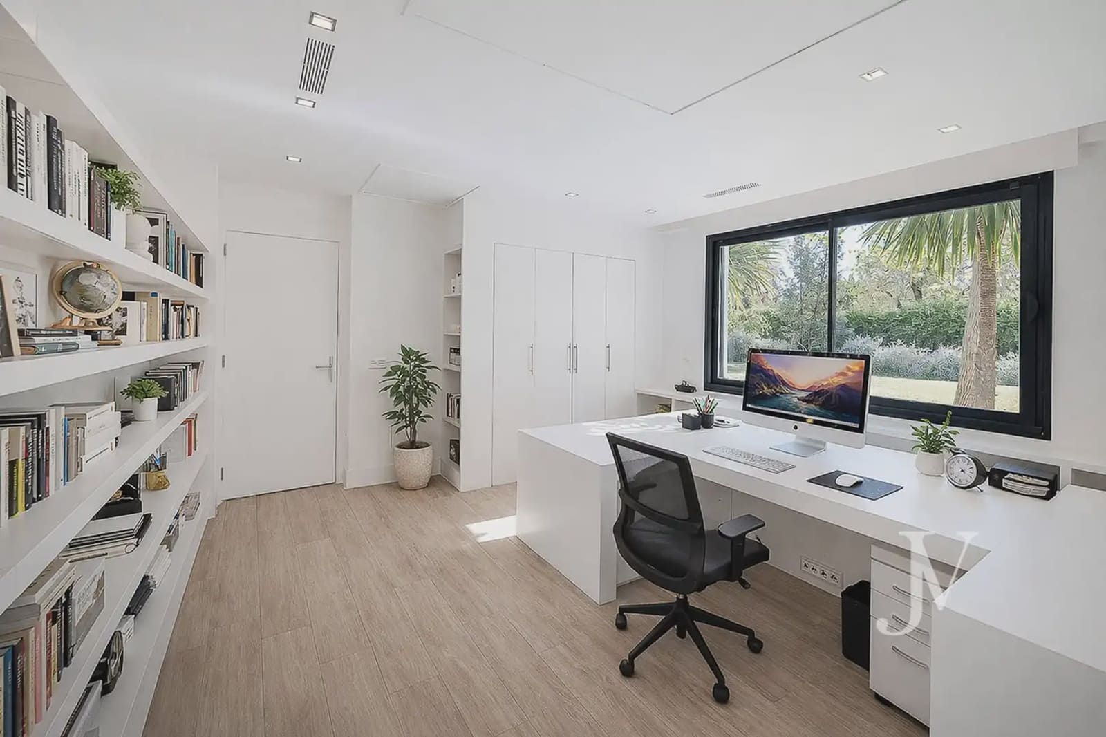 6 soverom Villa til salgs i Pozuelo de Alarcon med svømmebasseng garasje - € 5 900 000 (Ref: 9965608)