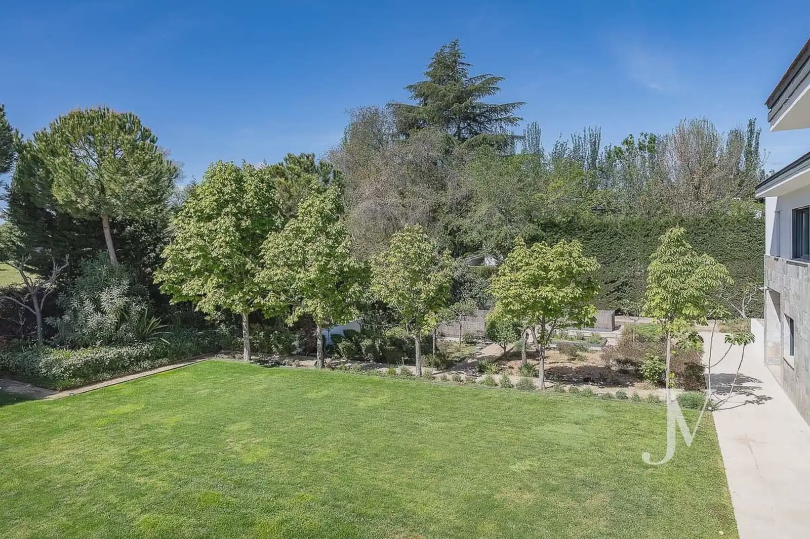 6 soverom Villa til salgs i Pozuelo de Alarcon med svømmebasseng garasje - € 5 900 000 (Ref: 9965608)