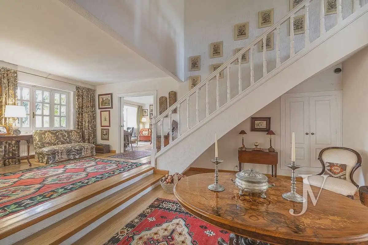 6 slaapkamer Villa te koop in Madrid stad met zwembad garage - € 3.000.000 (Ref: 9965612)