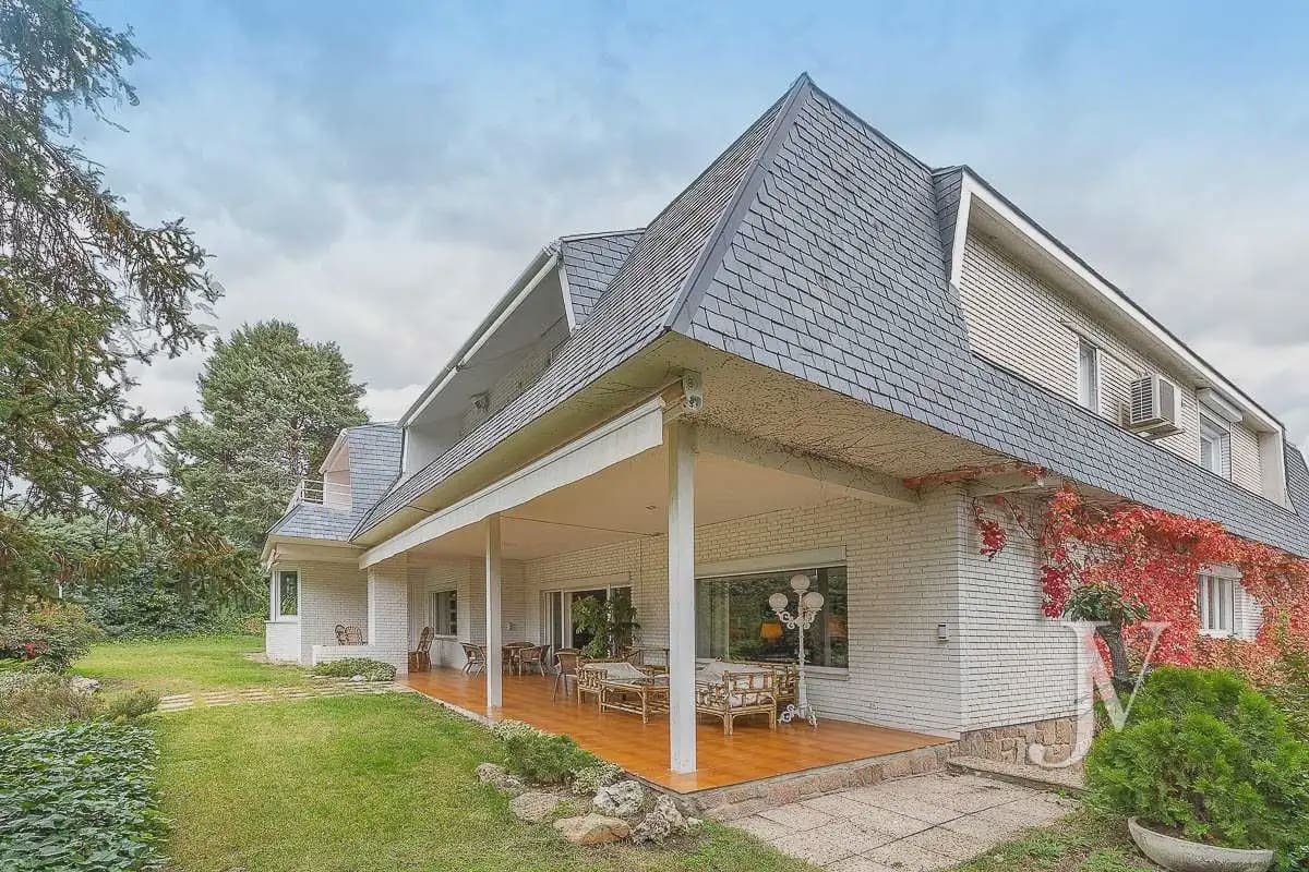 6 slaapkamer Villa te koop in Madrid stad met zwembad garage - € 3.000.000 (Ref: 9965612)