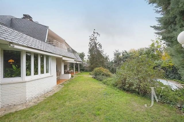6 slaapkamer Villa te koop in Fuentelareina, Madrid stad met zwembad garage - € 3.000.000 (Ref: 9965612)