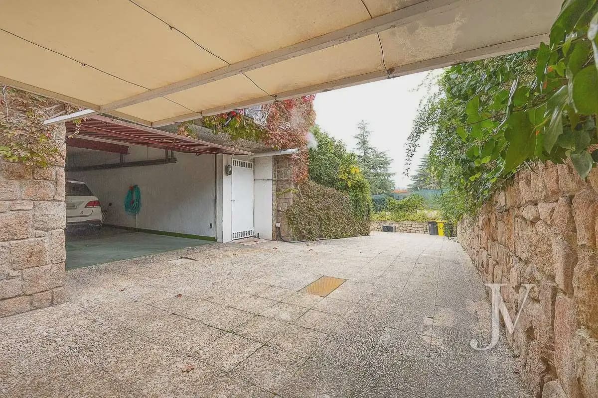 6 slaapkamer Villa te koop in Madrid stad met zwembad garage - € 3.000.000 (Ref: 9965612)