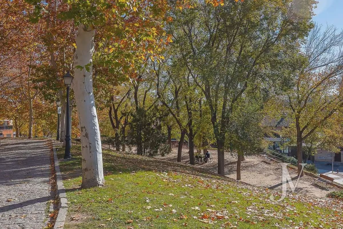 Villa te koop in Madrid stad - € 2.500.000 (Ref: 9965613)