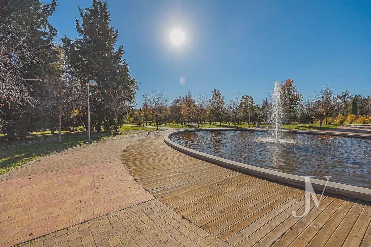 Villa te koop in Madrid stad - € 2.500.000 (Ref: 9965613)