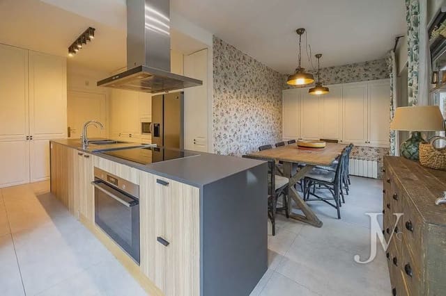 6 sypialnia Willa na sprzedaż w Colmenar Viejo z basenem garażem - 2 590 000 € (Ref: 9965614)