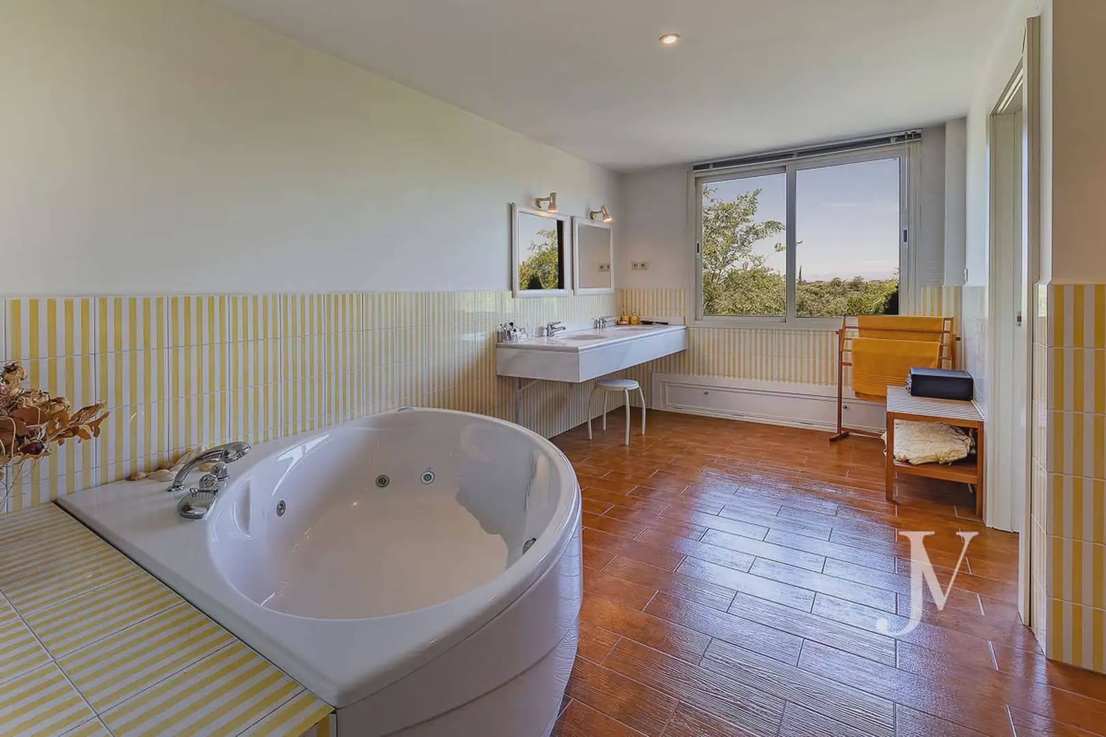 5 soveværelse Villa til salg i Pozuelo de Alarcon med swimmingpool garage - € 3.200.000 (Ref: 9965615)
