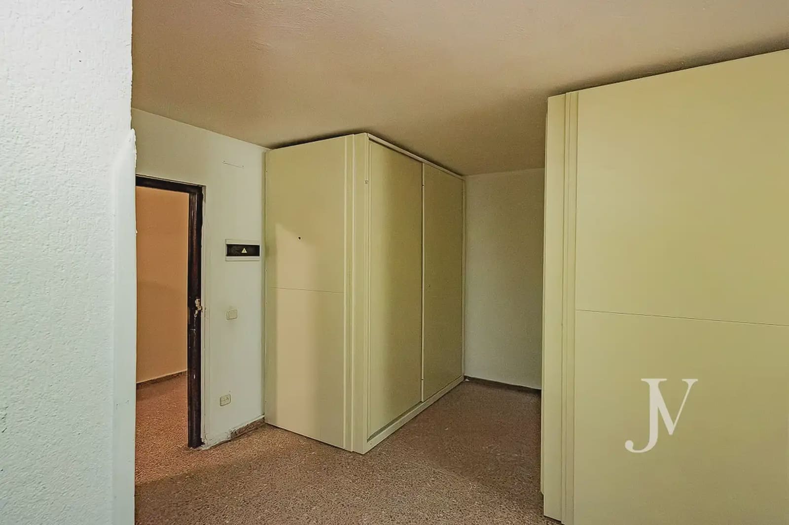 4 bedroom Flat for sale in Madrid city with pool garage - € 1,150,000 (Ref: 9965617)
