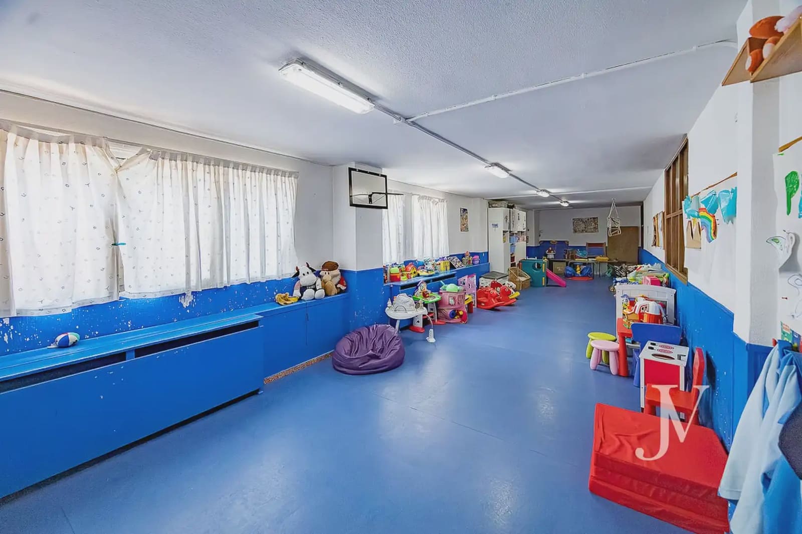 4 bedroom Flat for sale in Madrid city with pool garage - € 1,150,000 (Ref: 9965617)