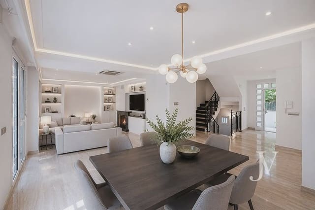 5 soveværelse Villa til salg i Nueva España, Madrid by med garage - € 3.199.000 (Ref: 9965618)