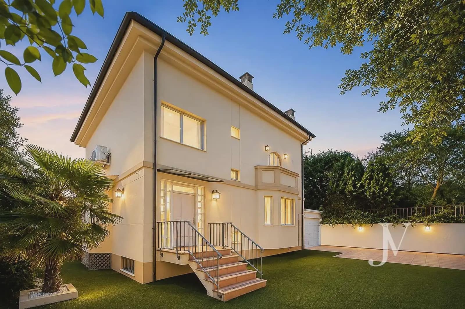 5 soveværelse Villa til salg i Madrid by med garage - € 3.199.000 (Ref: 9965618)