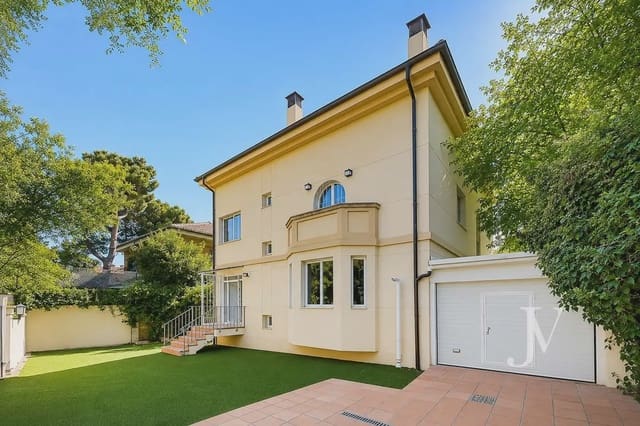 5 soveværelse Villa til salg i Nueva España, Madrid by med garage - € 3.199.000 (Ref: 9965618)