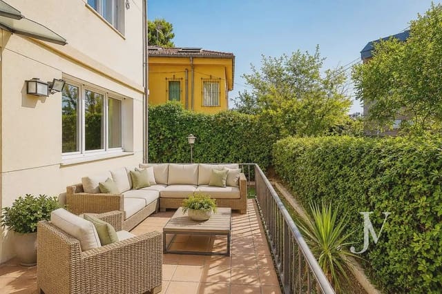 5 soveværelse Villa til salg i Nueva España, Madrid by med garage - € 3.199.000 (Ref: 9965618)