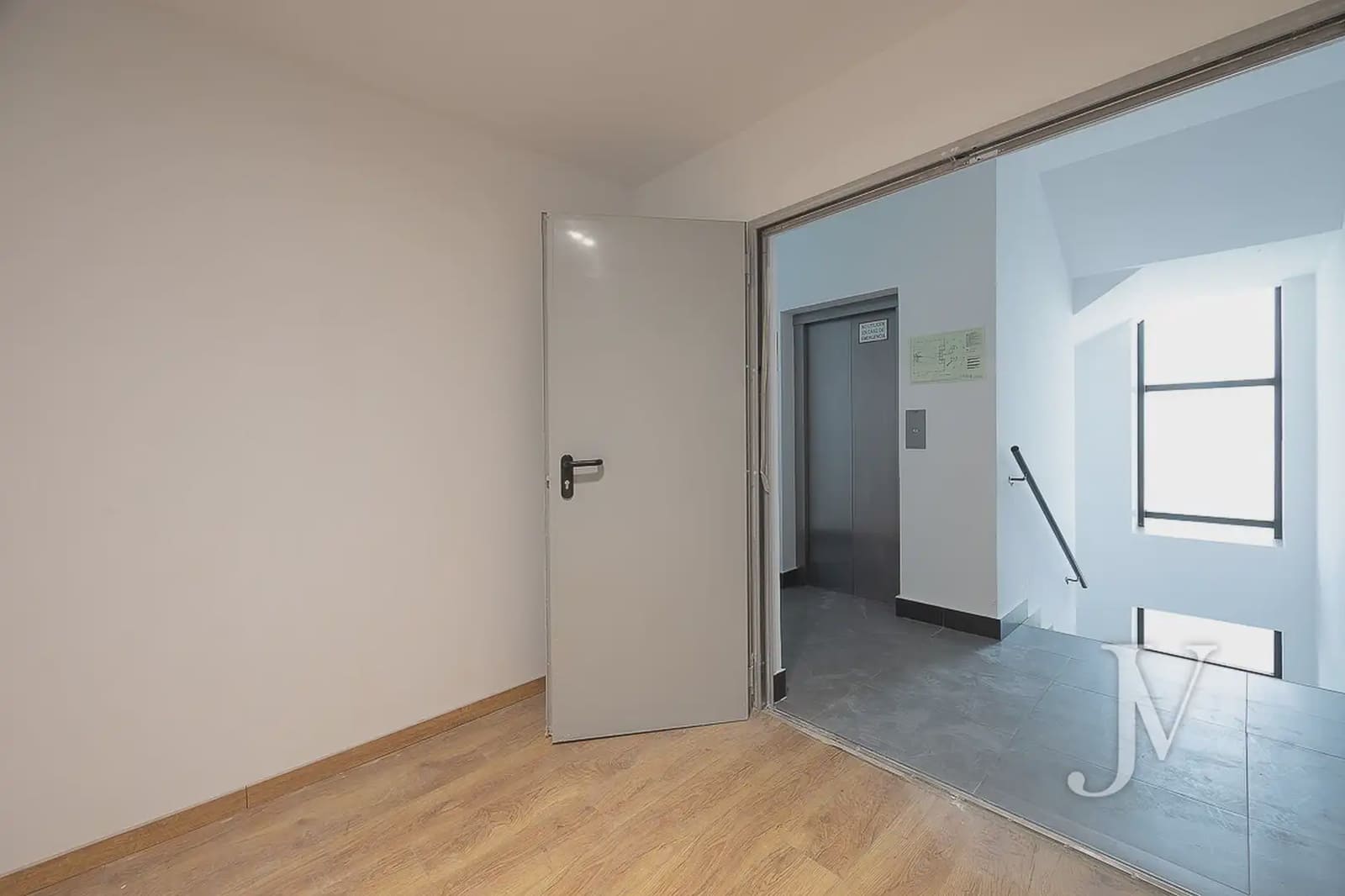 Kontor til salg i Madrid by med garage - € 999.000 (Ref: 9965619)