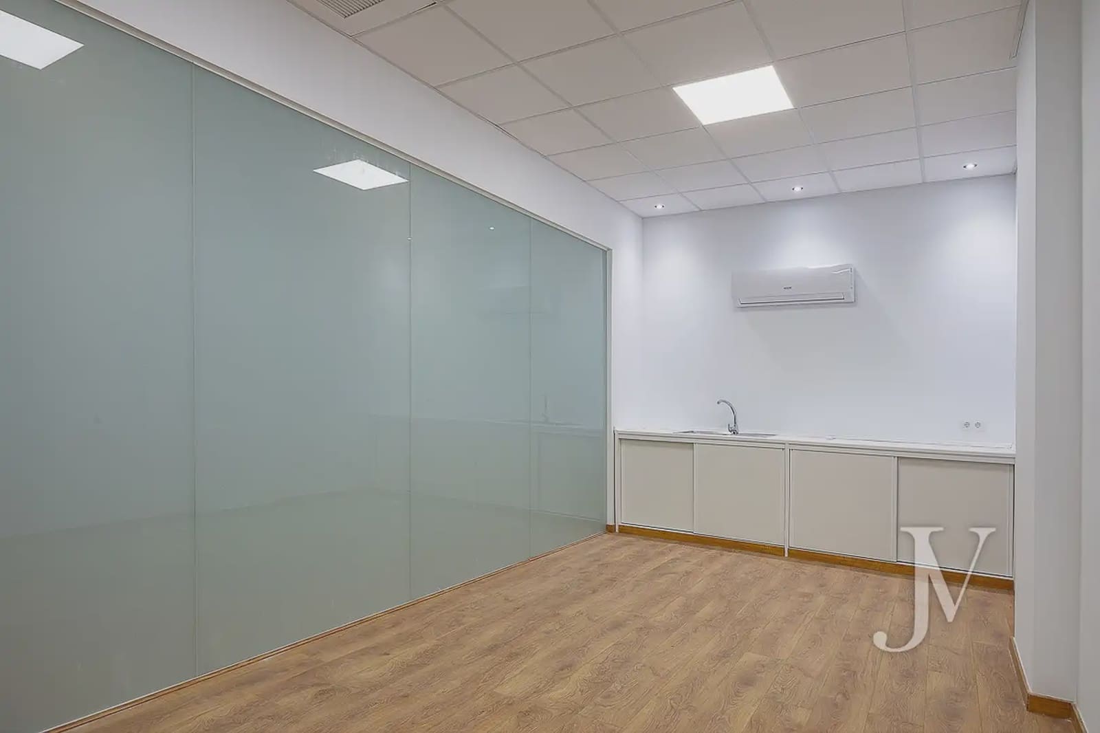 Kontor til salg i Madrid by med garage - € 999.000 (Ref: 9965619)