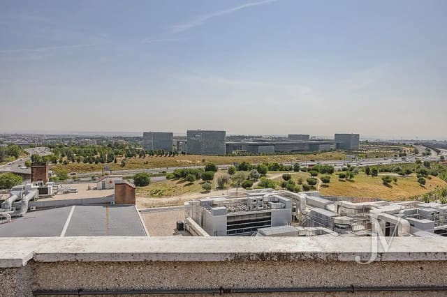 Kontor til salg i Valverde, Madrid by med garage - € 999.000 (Ref: 9965619)
